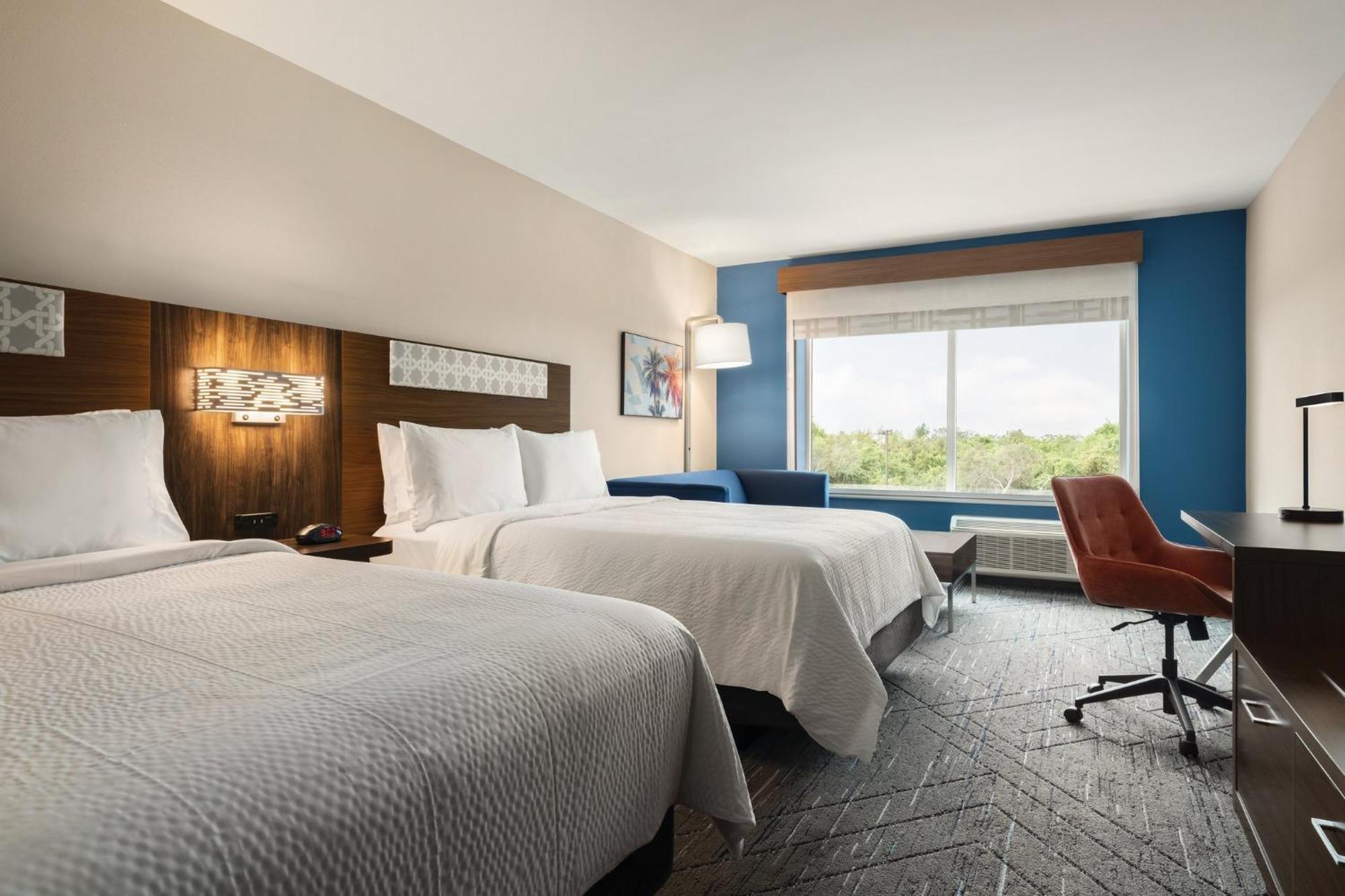 Holiday Inn Express Cape Canaveral By Ihg Exterior photo